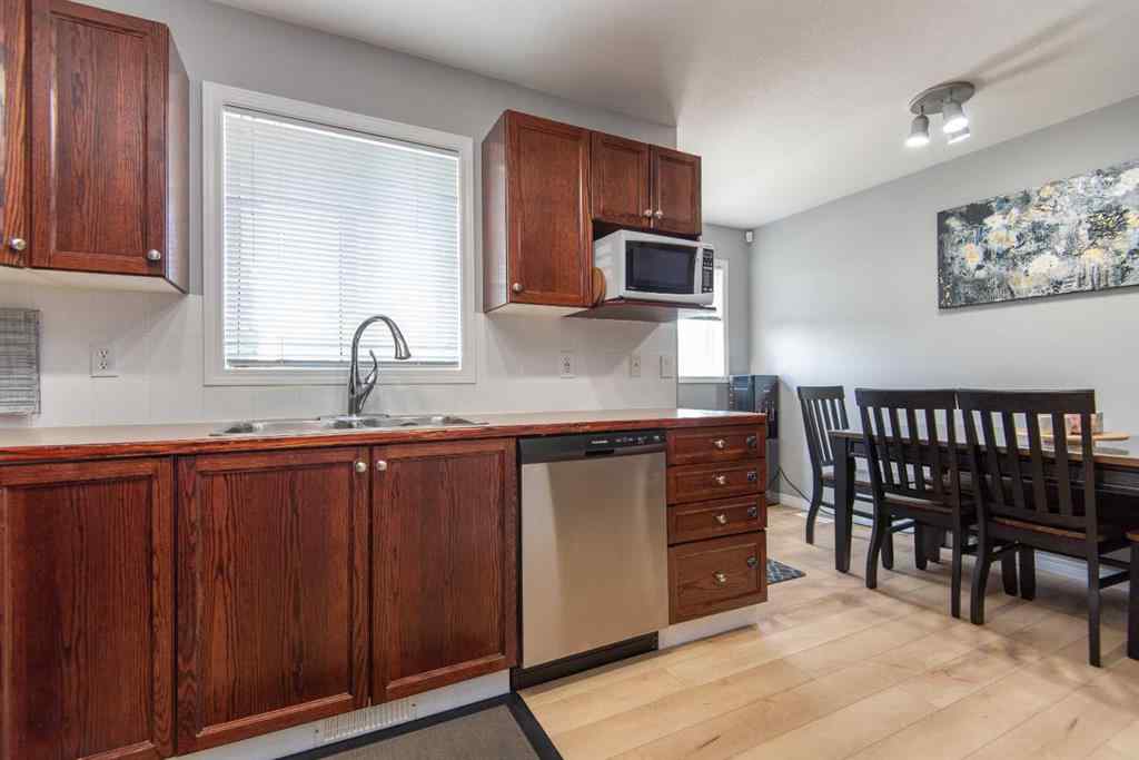 MLS® A2256869 - Unit #27 33 Donlevy Avenue  in Davenport Red Deer, Residential