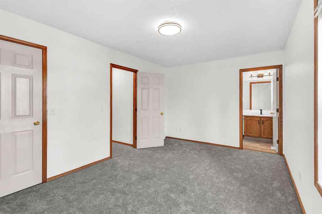 MLS® A2256871 - 35 Tuscarora Way NW in Tuscany Calgary, Residential