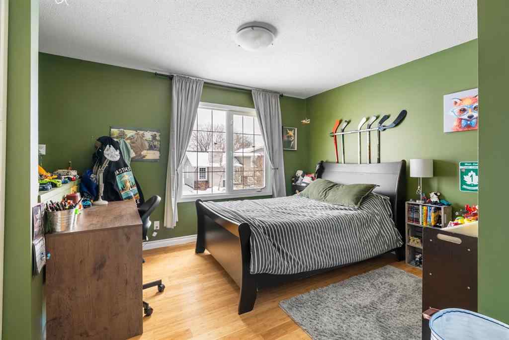 MLS® A2256872 - 105 Whiteoak Garden  in Thickwood Fort McMurray, Residential