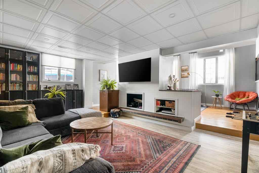 MLS® A2256872 - 105 Whiteoak Garden  in Thickwood Fort McMurray, Residential