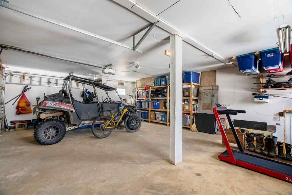 MLS® A2256872 - 105 Whiteoak Garden  in Thickwood Fort McMurray, Residential