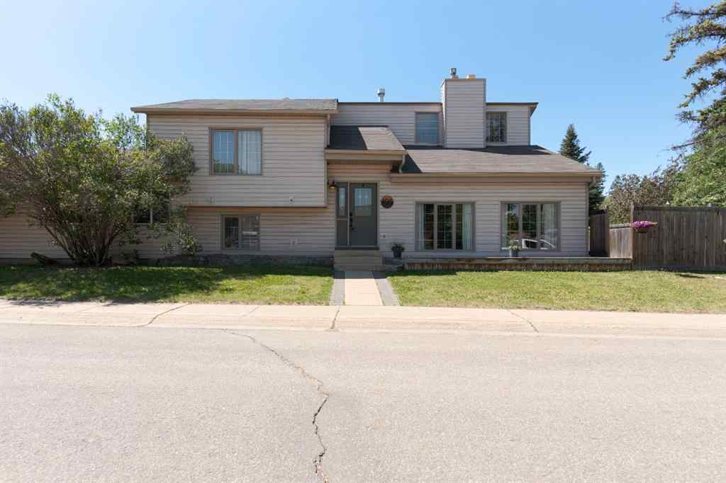 MLS® A2256872 - 105 Whiteoak Garden  in Thickwood Fort McMurray, Residential