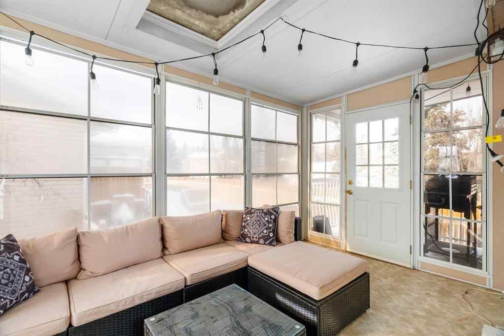 MLS® A2256872 - 105 Whiteoak Garden  in Thickwood Fort McMurray, Residential