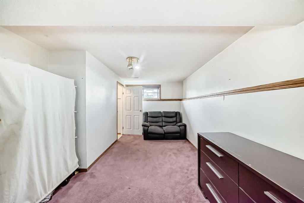 MLS® A2256874 - 11 Martinwood Road NE in Martindale Calgary, Residential