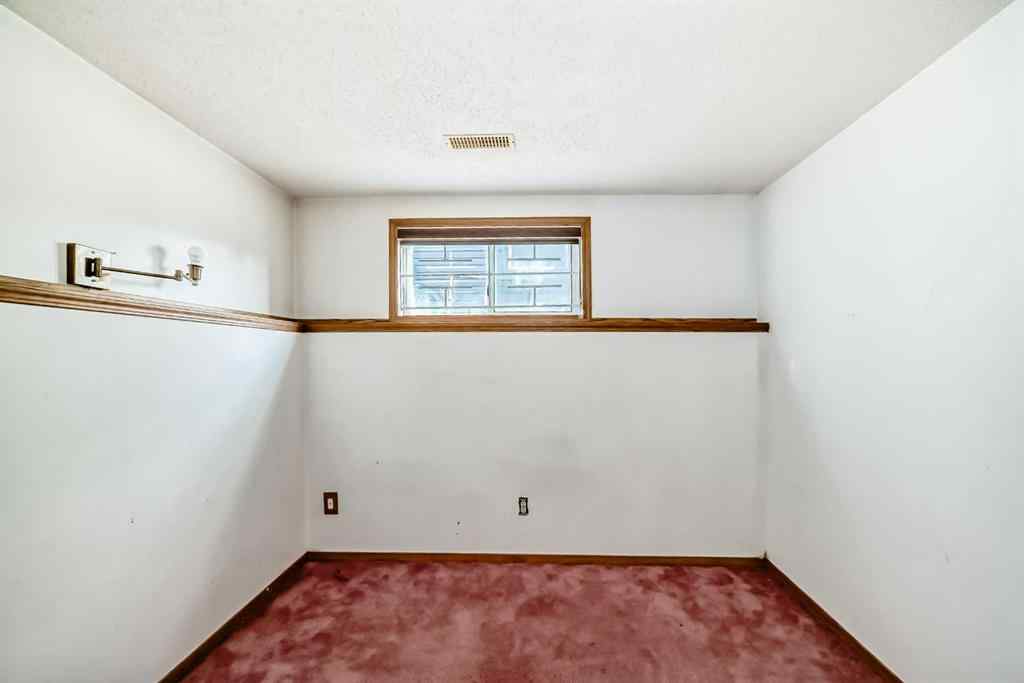 MLS® A2256874 - 11 Martinwood Road NE in Martindale Calgary, Residential