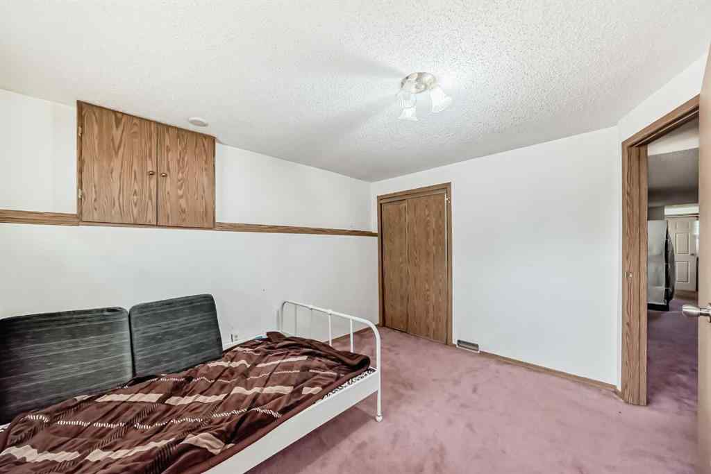 MLS® A2256874 - 11 Martinwood Road NE in Martindale Calgary, Residential