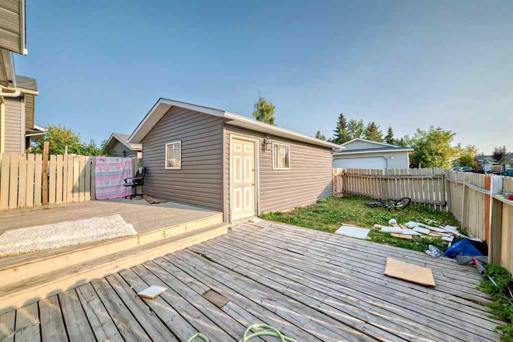 MLS® A2256874 - 11 Martinwood Road NE in Martindale Calgary, Residential