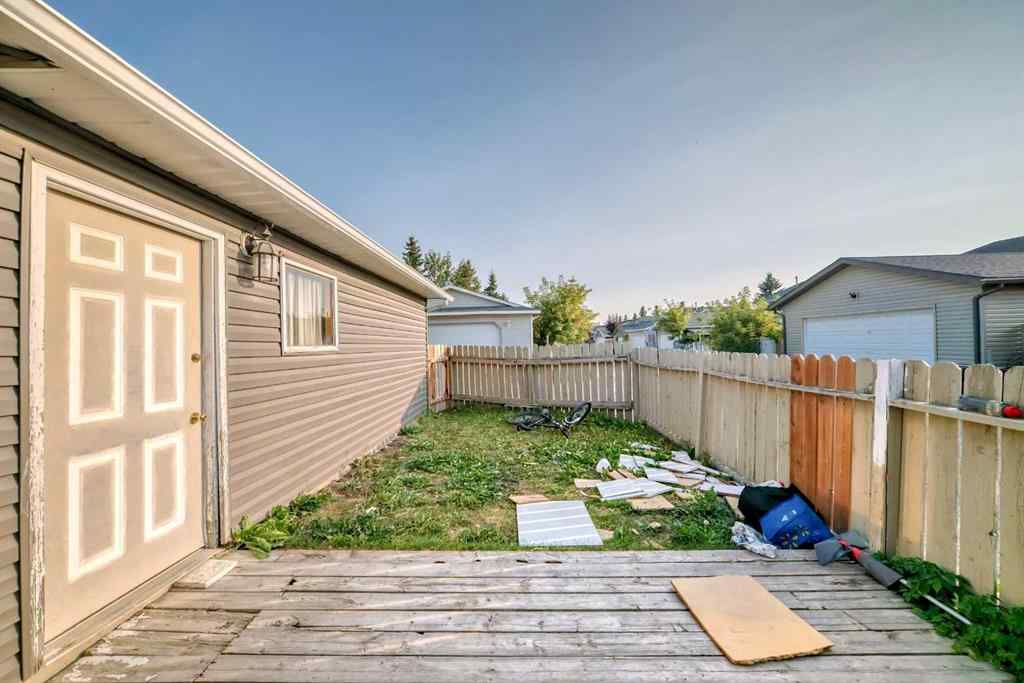 MLS® A2256874 - 11 Martinwood Road NE in Martindale Calgary, Residential
