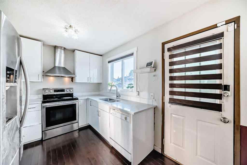 MLS® A2256874 - 11 Martinwood Road NE in Martindale Calgary, Residential