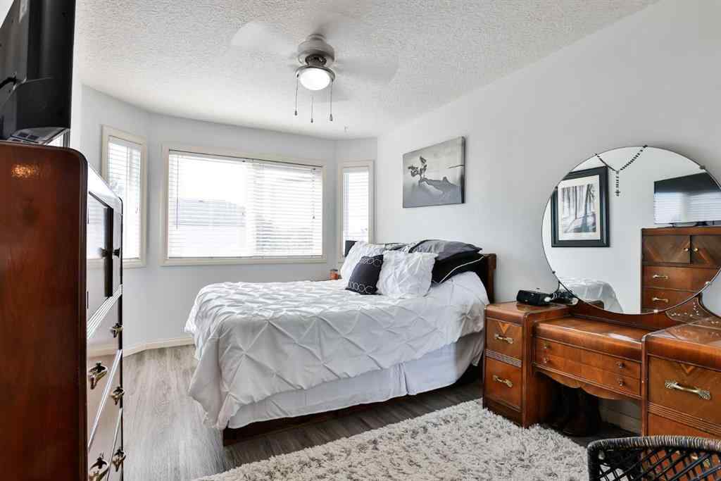 MLS® A2256875 - 377 Lynx Crescent N in Uplands Lethbridge, Residential