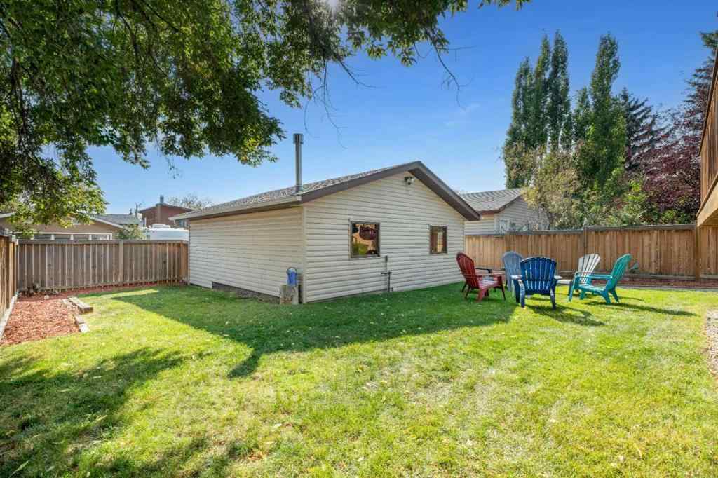 MLS® A2256876 - 1205 Meadowbrook Drive SE in Meadowbrook Airdrie, Residential