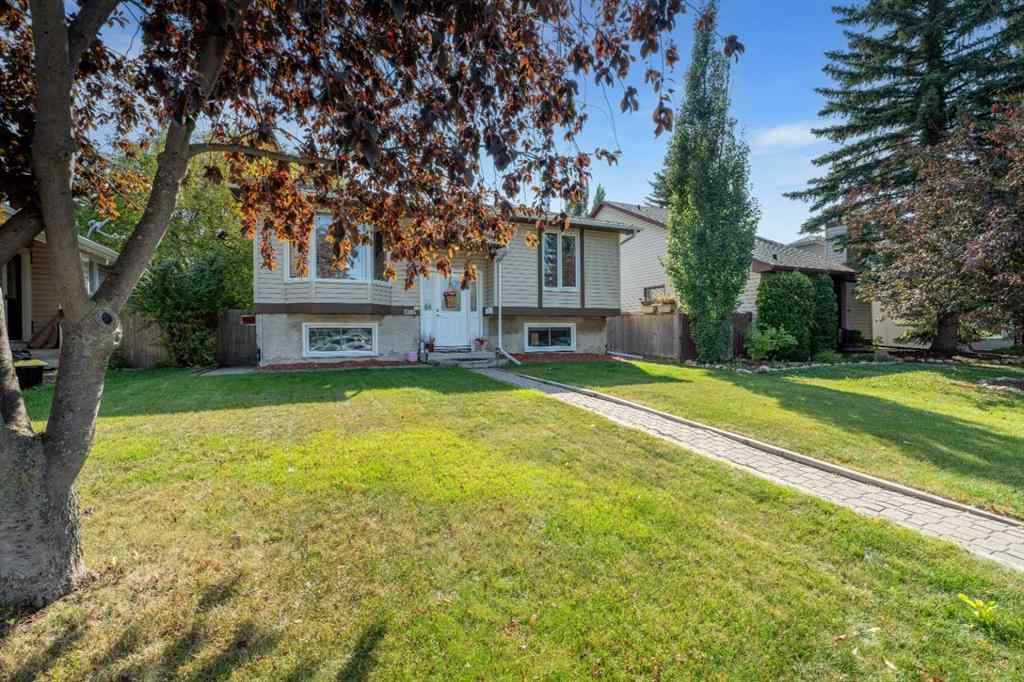 MLS® A2256876 - 1205 Meadowbrook Drive SE in Meadowbrook Airdrie, Residential