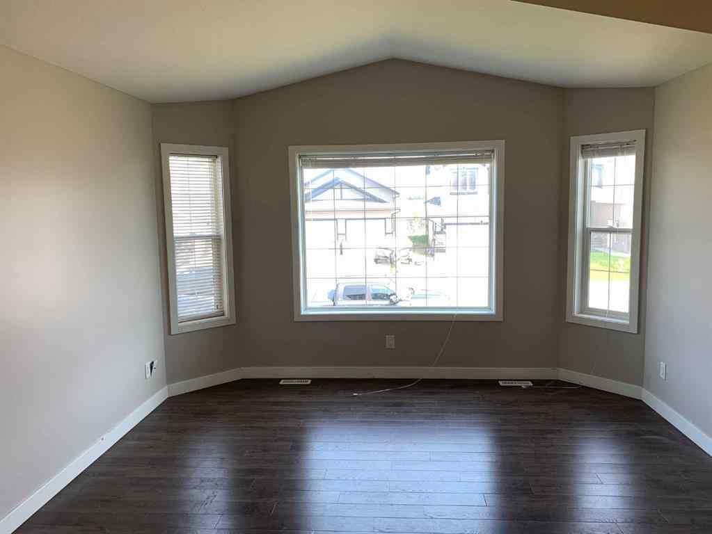 MLS® A2256877 - 9422 88 Street  in Cobblestone Grande Prairie, Residential