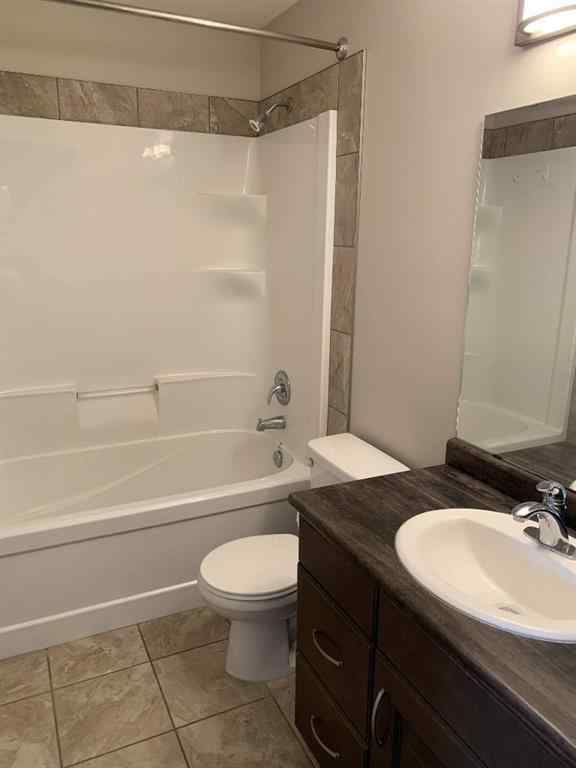 MLS® A2256877 - 9422 88 Street  in Cobblestone Grande Prairie, Residential