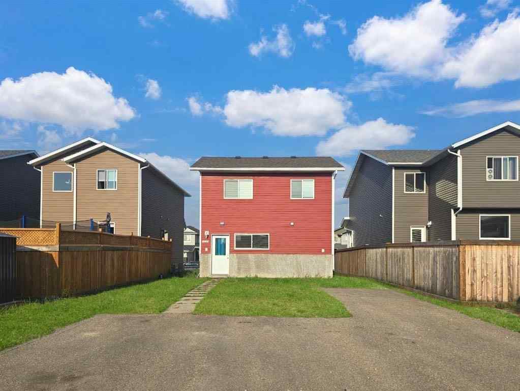 MLS® A2256877 - 9422 88 Street  in Cobblestone Grande Prairie, Residential