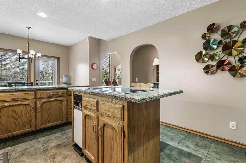 MLS® A2256878 - 322 Douglas Woods Court SE in Douglasdale/Glen Calgary, Residential