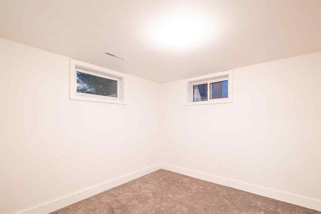 MLS® A2256881 - 5402 59 Street  in Lucas Heights Ponoka, Residential