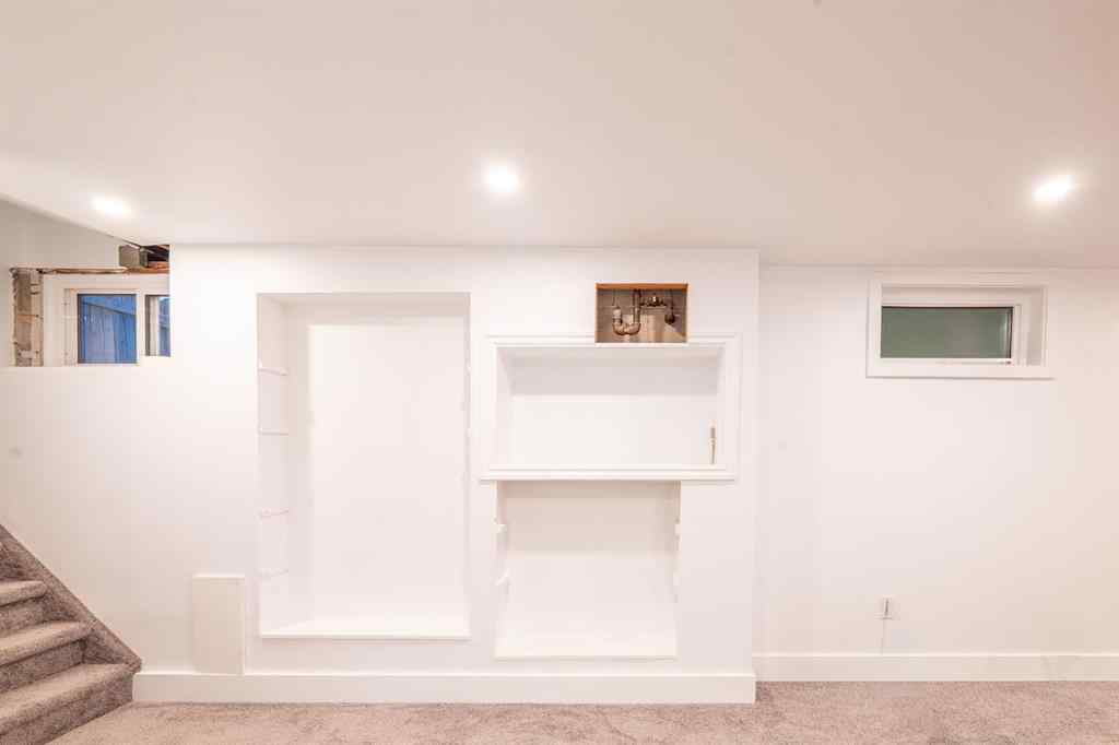 MLS® A2256881 - 5402 59 Street  in Lucas Heights Ponoka, Residential