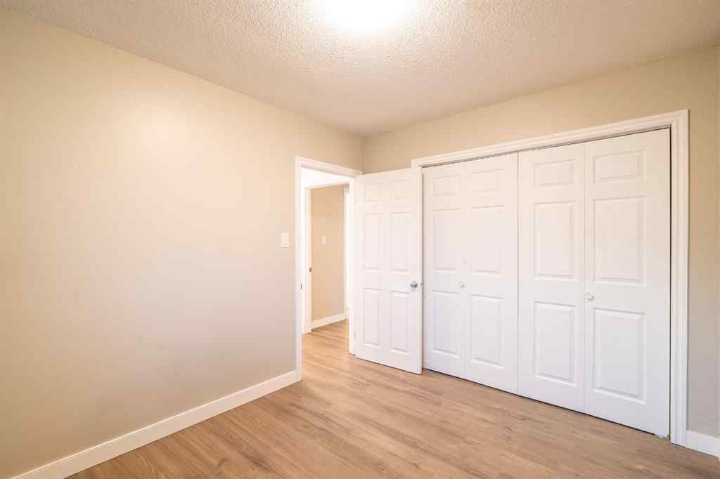 MLS® A2256881 - 5402 59 Street  in Lucas Heights Ponoka, Residential