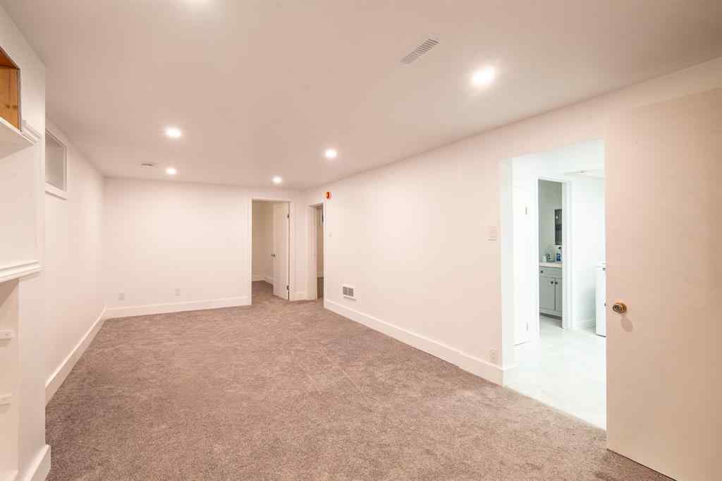 MLS® A2256881 - 5402 59 Street  in Lucas Heights Ponoka, Residential