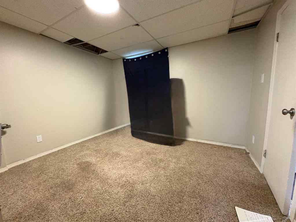MLS® A2256882 - 5821 44 Avenue  in Waskasoo Red Deer, Residential