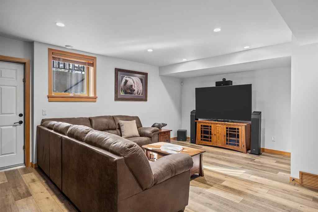 MLS® A2256883 - 7 Creekside Mews  in Spring Creek Canmore, Residential