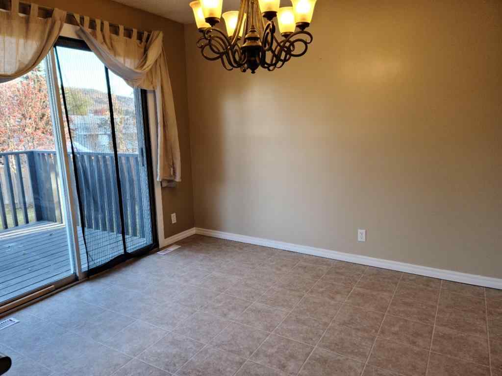 MLS® A2256884 - 7413 96 Street  in North End Peace River, Residential