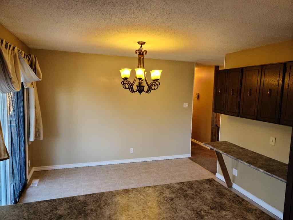 MLS® A2256884 - 7413 96 Street  in North End Peace River, Residential