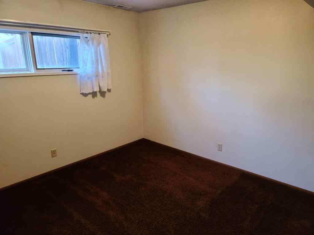 MLS® A2256884 - 7413 96 Street  in North End Peace River, Residential