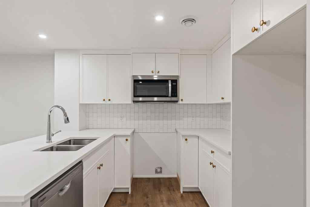 MLS® A2256886 - 280 Creekstone Circle SW in Pine Creek Calgary, Residential