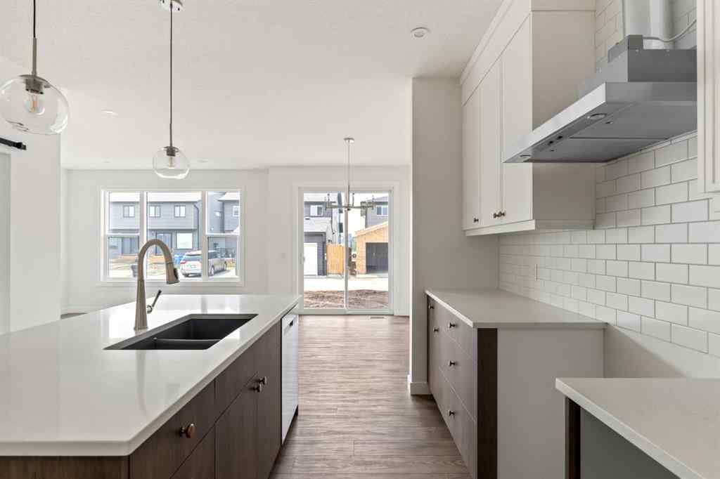 MLS® A2256886 - 280 Creekstone Circle SW in Pine Creek Calgary, Residential