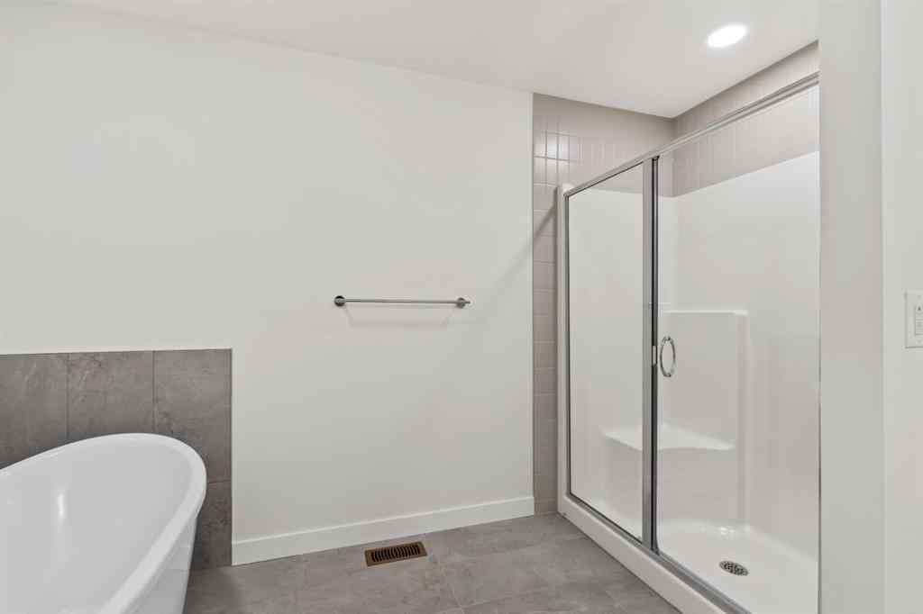 MLS® A2256886 - 280 Creekstone Circle SW in Pine Creek Calgary, Residential