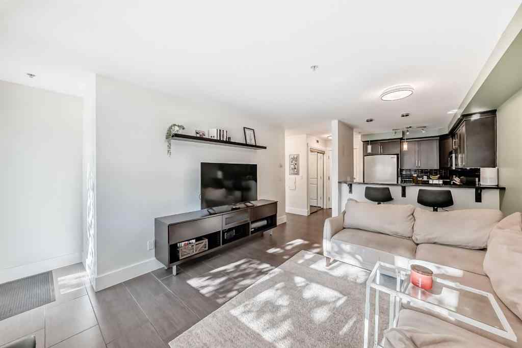 MLS® A2256888 - Unit #104 725 4 Street NE in Renfrew Calgary, Residential