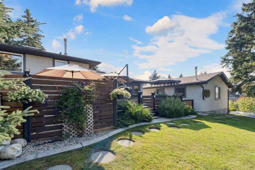 MLS® A2256889 - 363 Cedarille Crescent SW in Cedarbrae Calgary, Residential