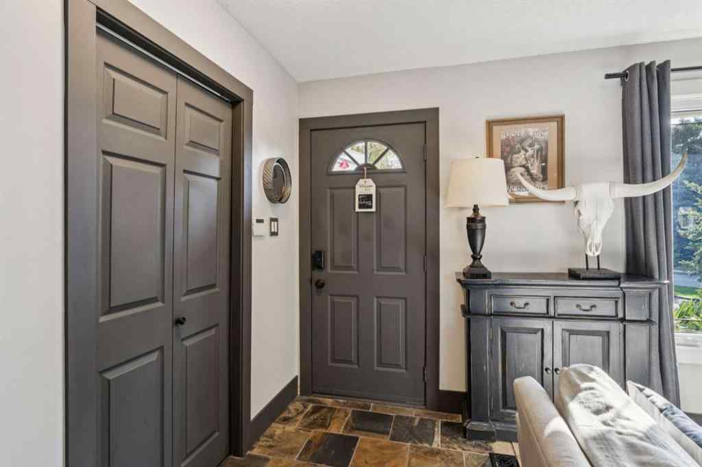 MLS® A2256889 - 363 Cedarille Crescent SW in Cedarbrae Calgary, Residential