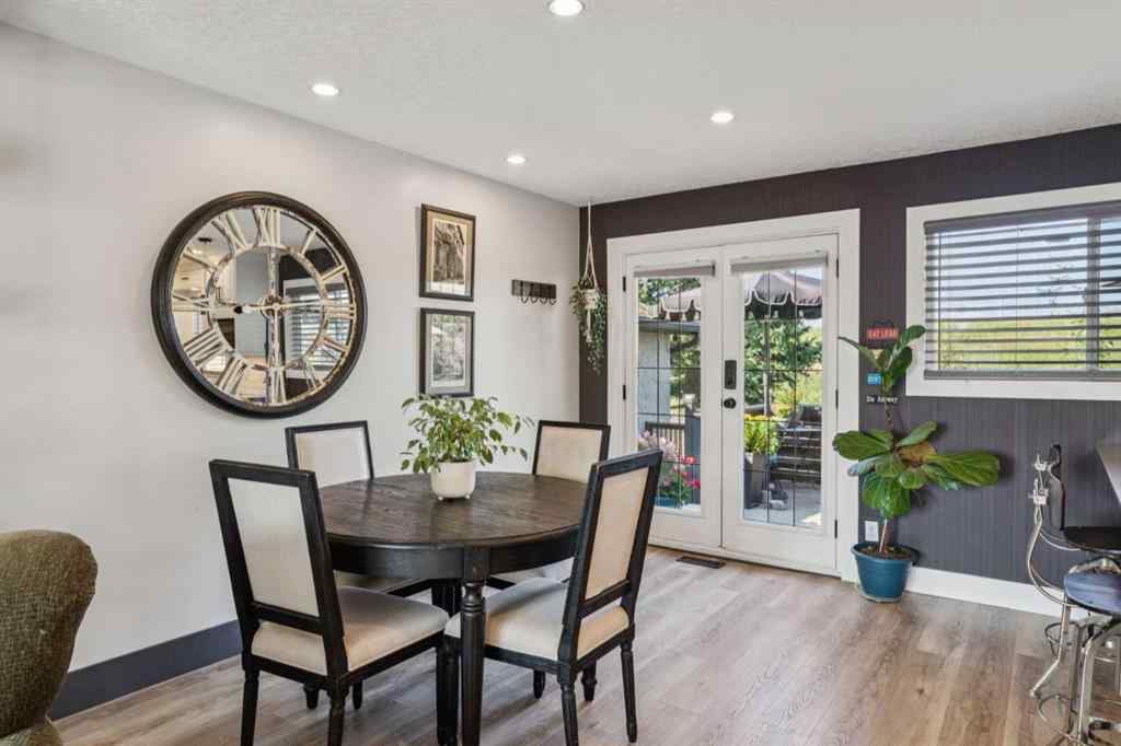 MLS® A2256889 - 363 Cedarille Crescent SW in Cedarbrae Calgary, Residential