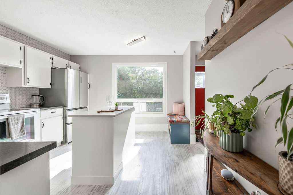 MLS® #A2256890 - 41 Midridge Gardens SE in Midnapore Calgary, Residential Open Houses
