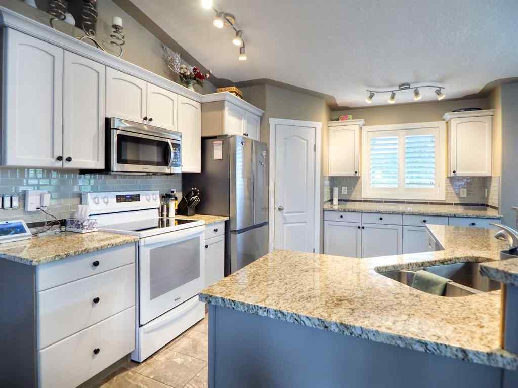 MLS® A2256891 - 23 Dobson Close  in Devonshire Red Deer, Residential