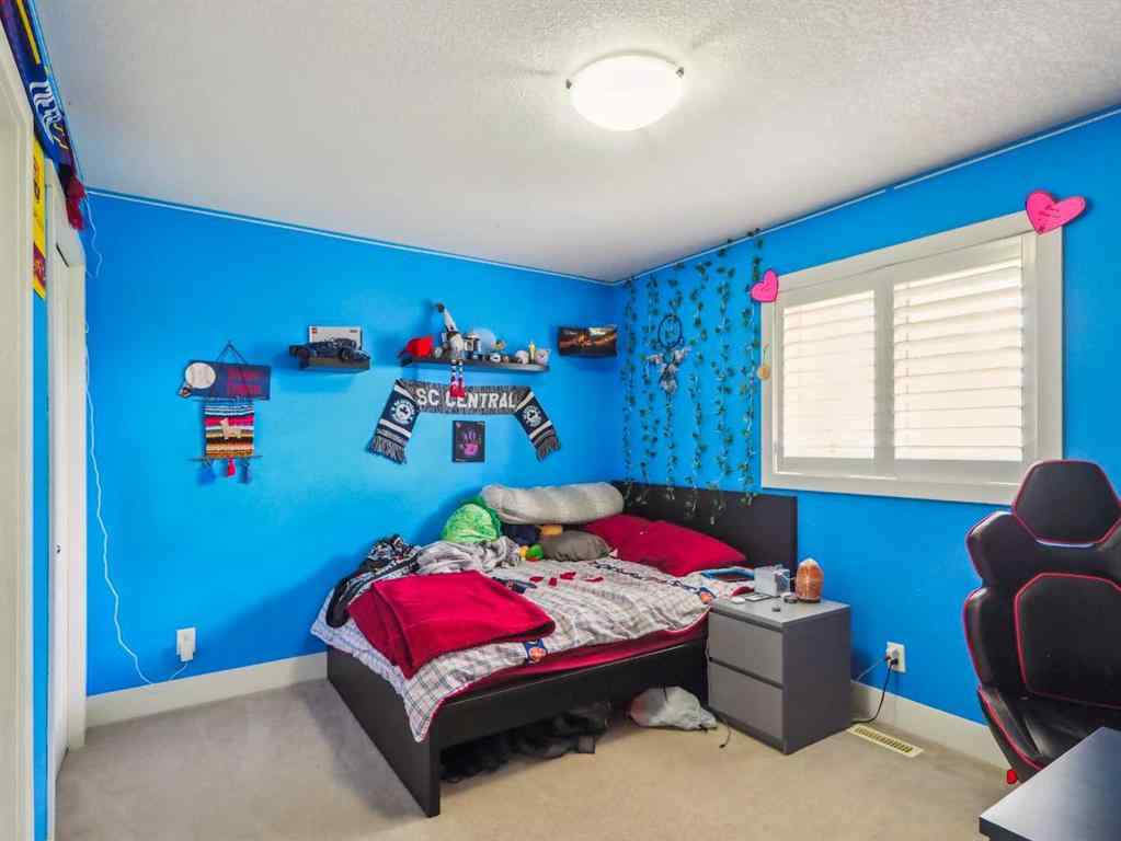 MLS® A2256891 - 23 Dobson Close  in Devonshire Red Deer, Residential