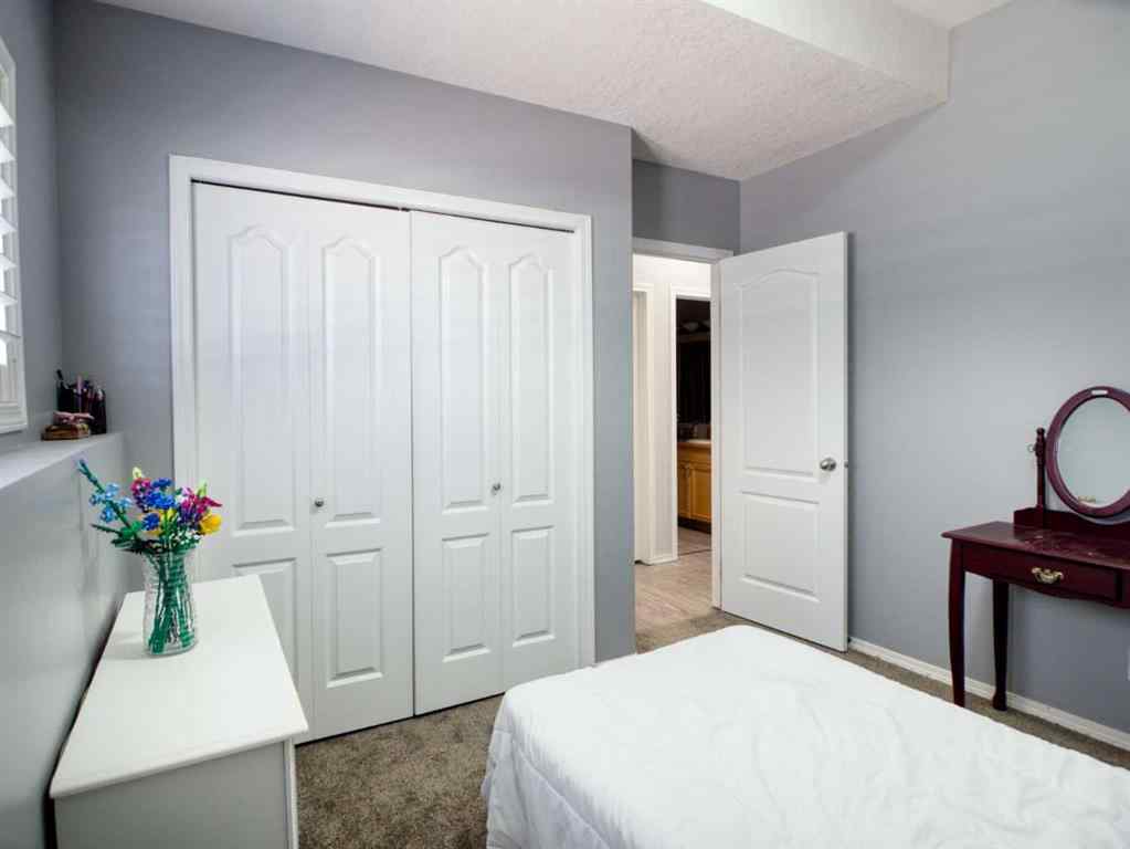 MLS® A2256891 - 23 Dobson Close  in Devonshire Red Deer, Residential