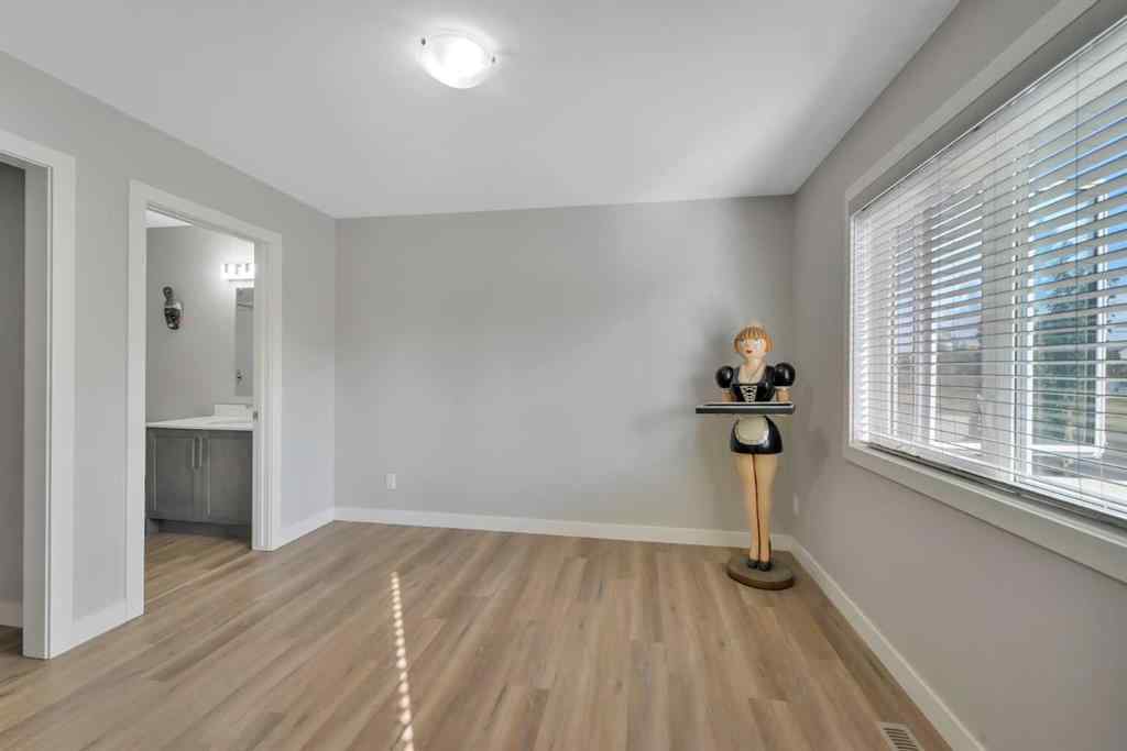 MLS® A2256892 - 45 Golden Crescent  in Garden Heights Red Deer, Residential