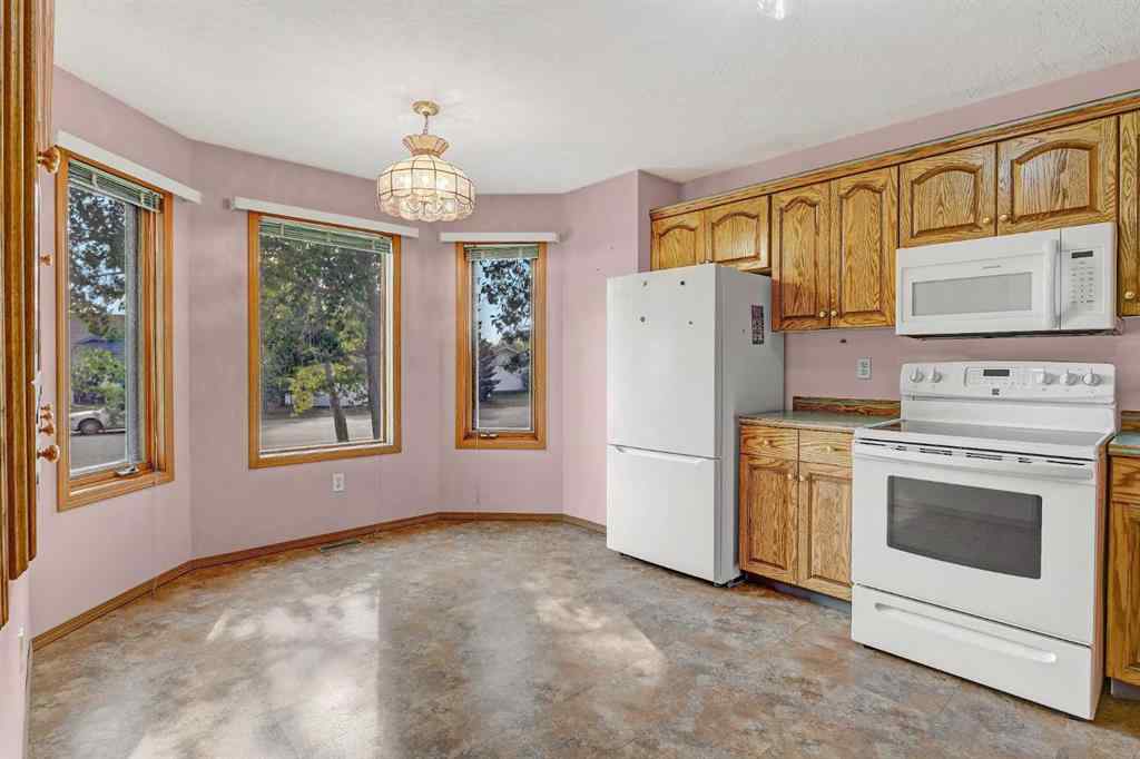 MLS® A2256893 - 10108 106 Street  in NONE Hythe, Residential