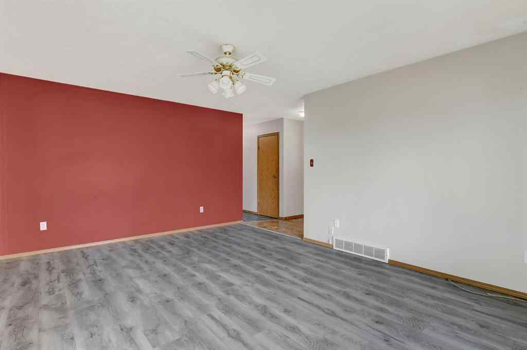 MLS® A2256893 - 10108 106 Street  in NONE Hythe, Residential
