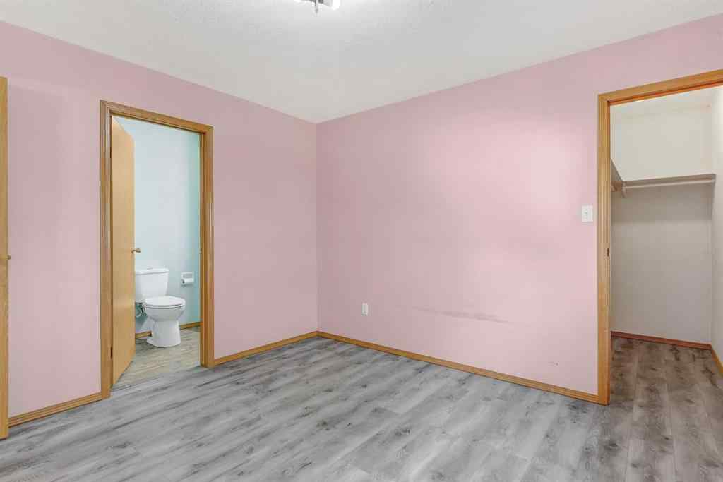 MLS® A2256893 - 10108 106 Street  in NONE Hythe, Residential