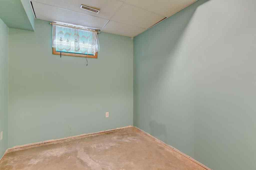 MLS® A2256893 - 10108 106 Street  in NONE Hythe, Residential