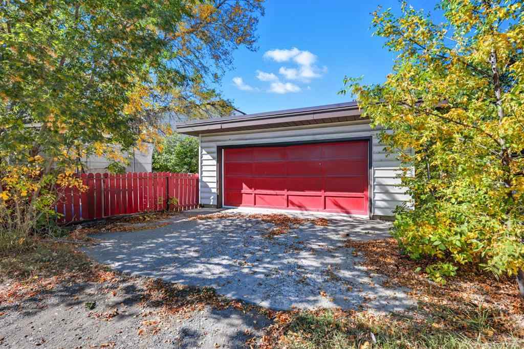 MLS® A2256897 - 1708 29 Street SW in Shaganappi Calgary, Residential