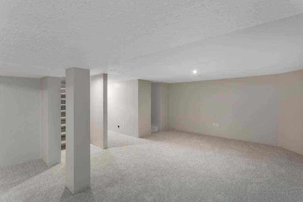 MLS® A2256902 - 5009 54 Avenue  in Central Ponoka Ponoka, Residential