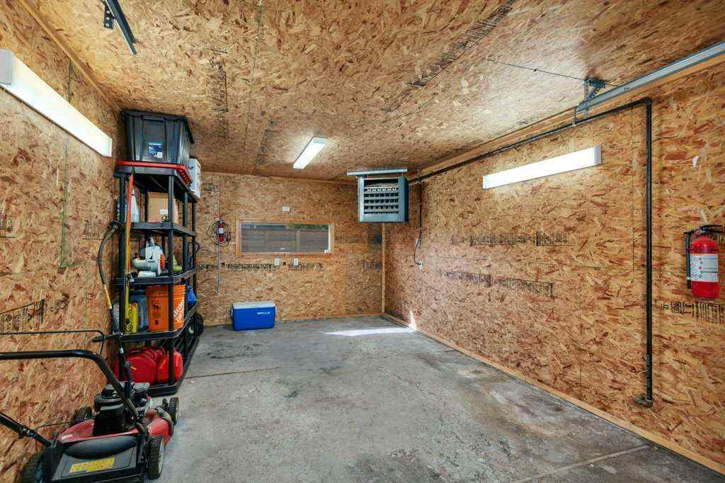 MLS® A2256902 - 5009 54 Avenue  in Central Ponoka Ponoka, Residential