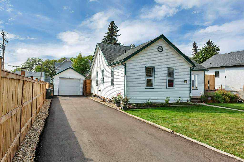 MLS® A2256902 - 5009 54 Avenue  in Central Ponoka Ponoka, Residential
