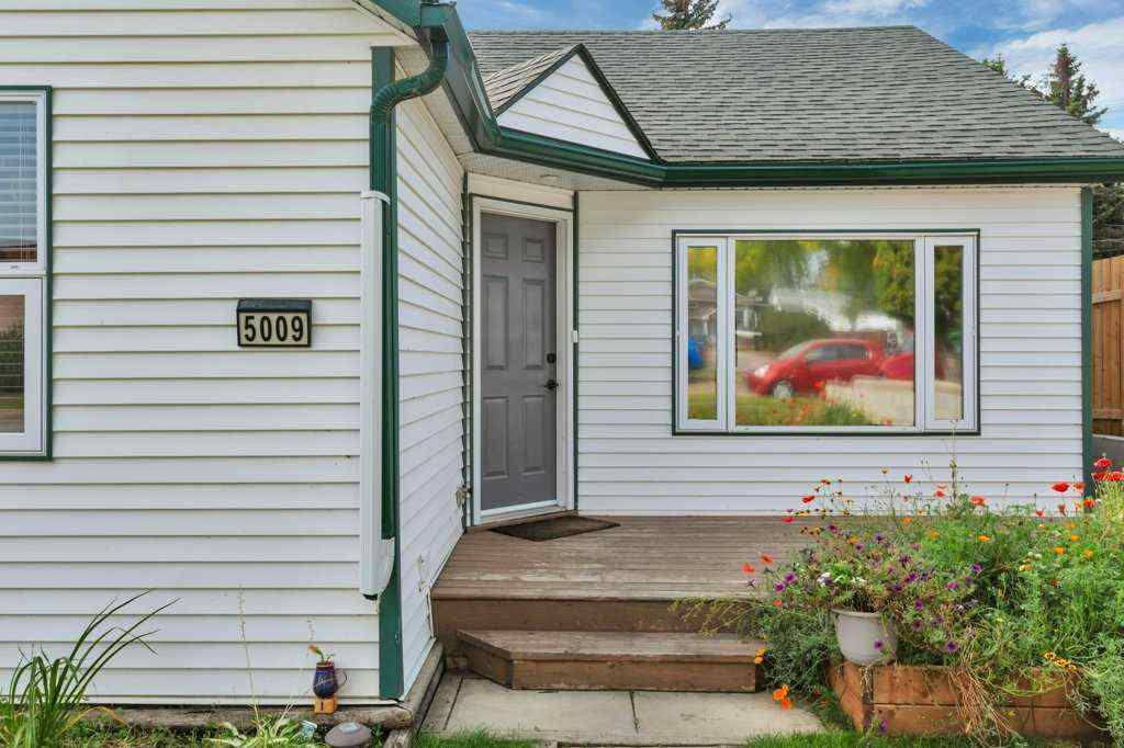 MLS® A2256902 - 5009 54 Avenue  in Central Ponoka Ponoka, Residential
